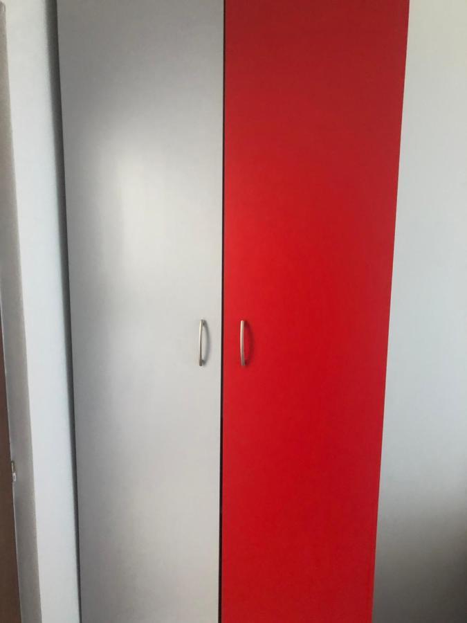 Lovely 1 Bedroom Apartment Close To Old Town ブカレスト エクステリア 写真
