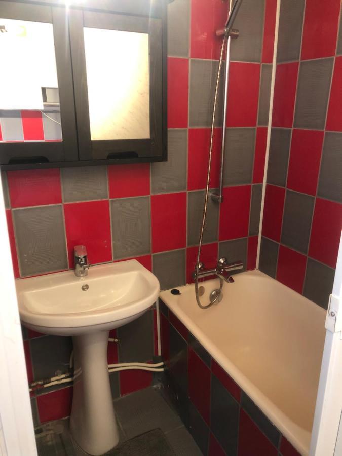 Lovely 1 Bedroom Apartment Close To Old Town ブカレスト エクステリア 写真