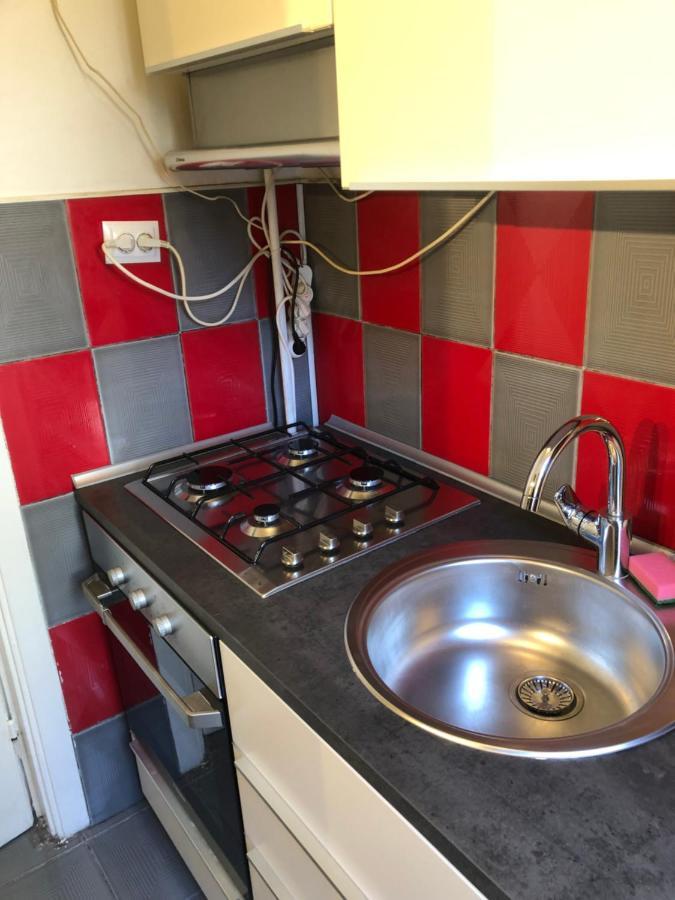 Lovely 1 Bedroom Apartment Close To Old Town ブカレスト エクステリア 写真