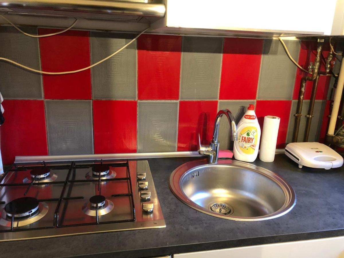 Lovely 1 Bedroom Apartment Close To Old Town ブカレスト エクステリア 写真
