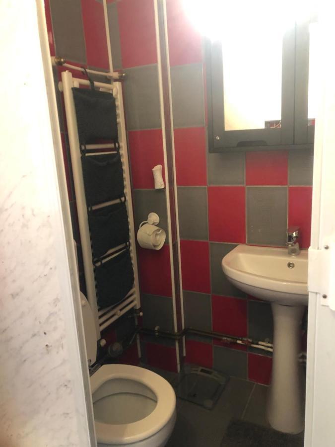 Lovely 1 Bedroom Apartment Close To Old Town ブカレスト エクステリア 写真