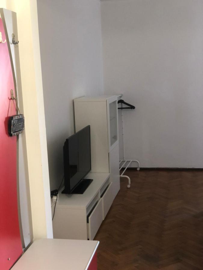 Lovely 1 Bedroom Apartment Close To Old Town ブカレスト エクステリア 写真